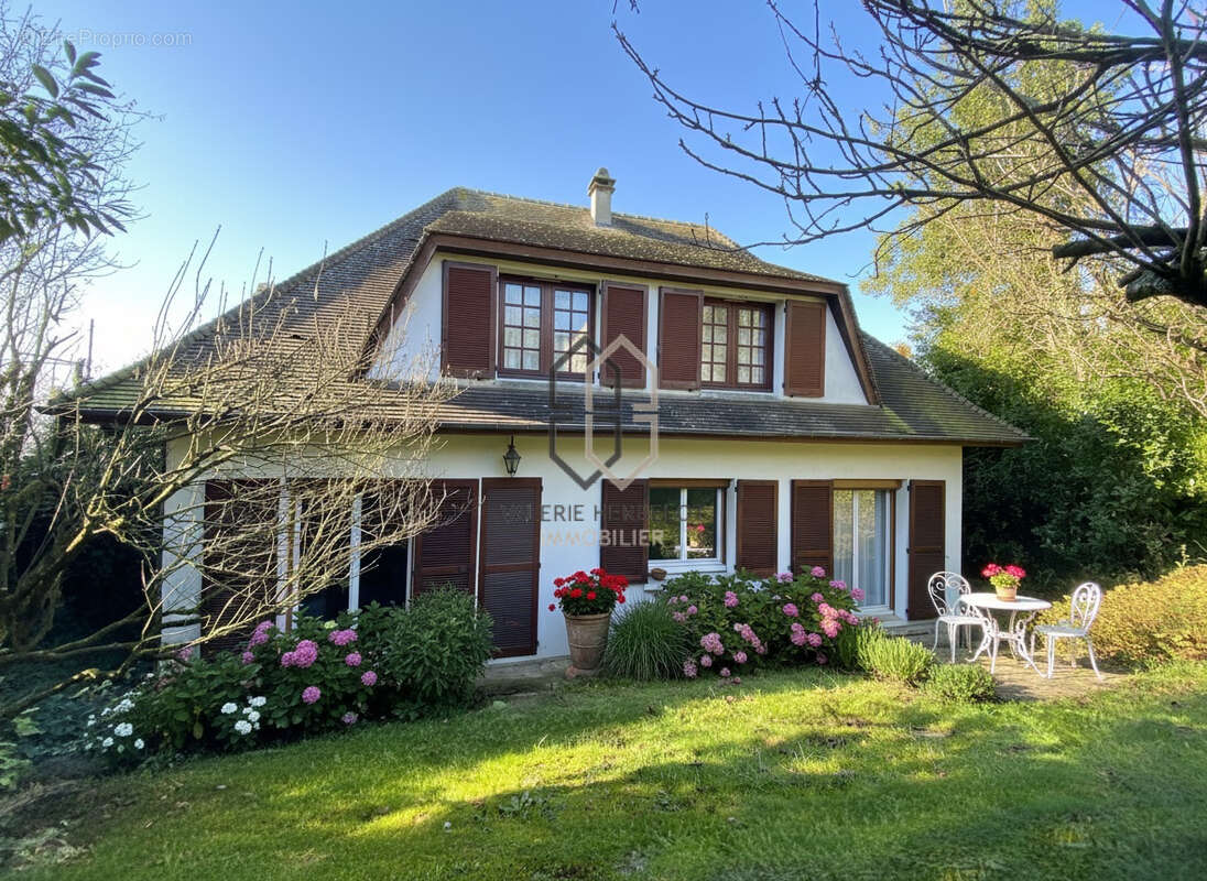 Maison à CHAMPIGNY-SUR-MARNE