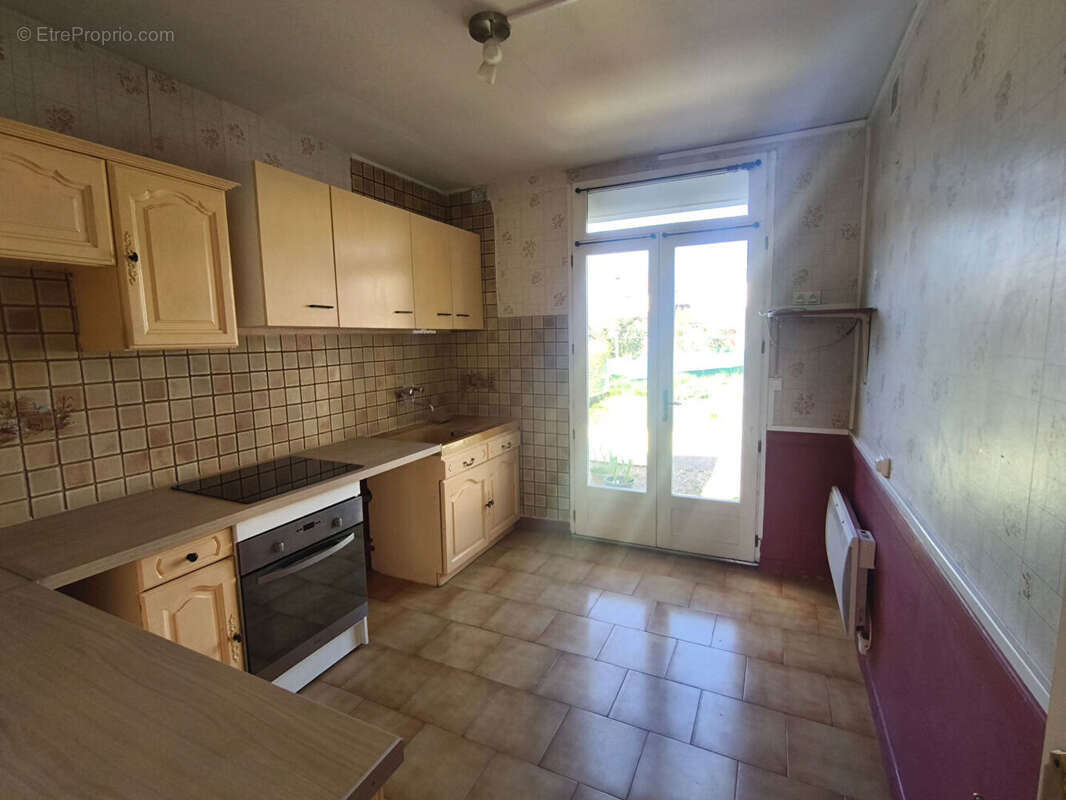 Maison à VARENNES-VAUZELLES