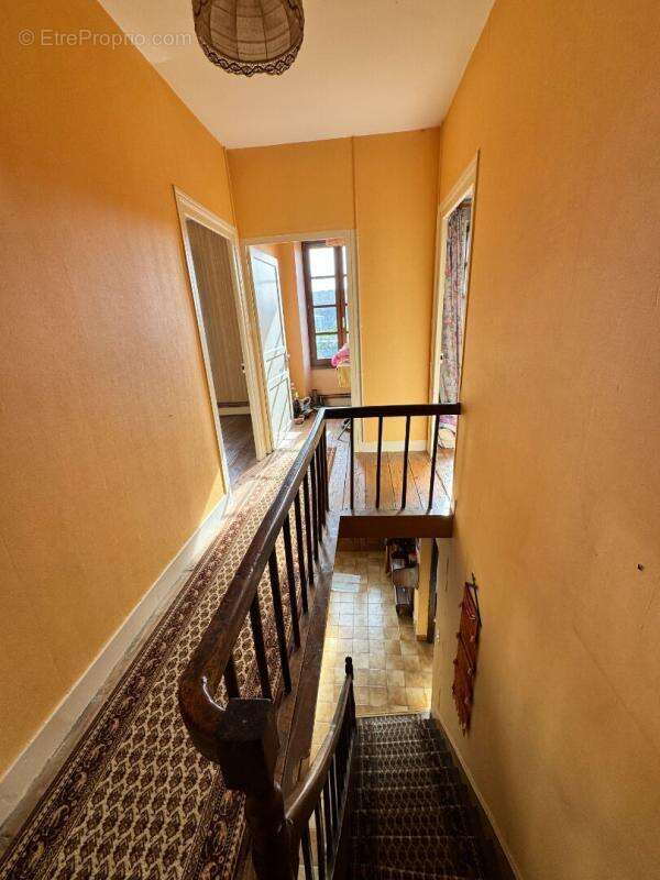 Maison à CHERVES-RICHEMONT