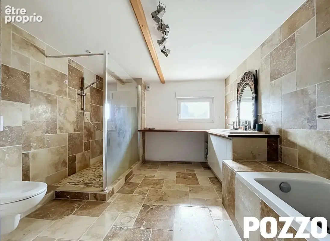 A vendre. st jean d'elle. maison entierement renovee avec dependance. - photo 5