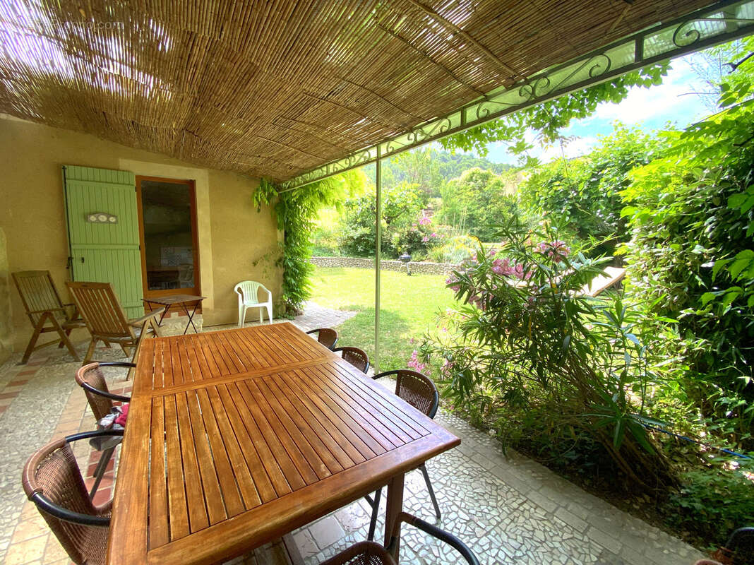 Maison à VAISON-LA-ROMAINE