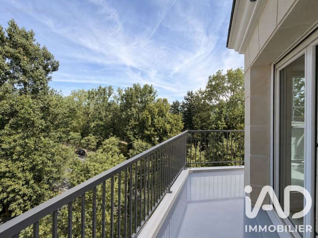 Photo 4 - Appartement à LE PLESSIS-ROBINSON