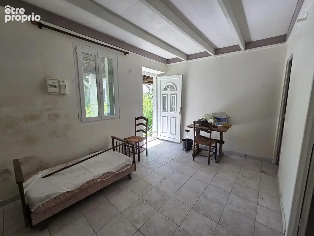 Appartement T4 75m2 environ - Bourgoin Jallieu - photo 2