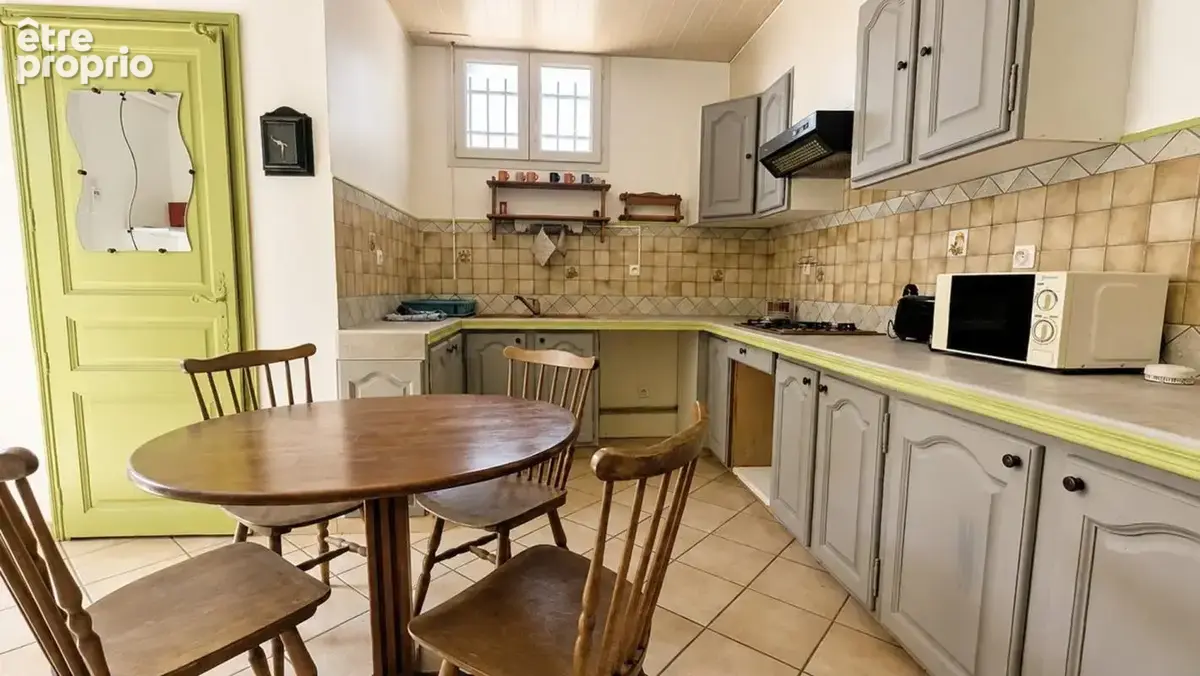 MERINDOL (84)  Maison de plain pied : 168 m² habitables / 2 gîtes / terrain de 870 m² / piscine - photo 15