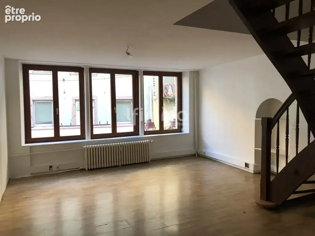 Immeuble vide 3 appartements et 1 commerce - photo 2