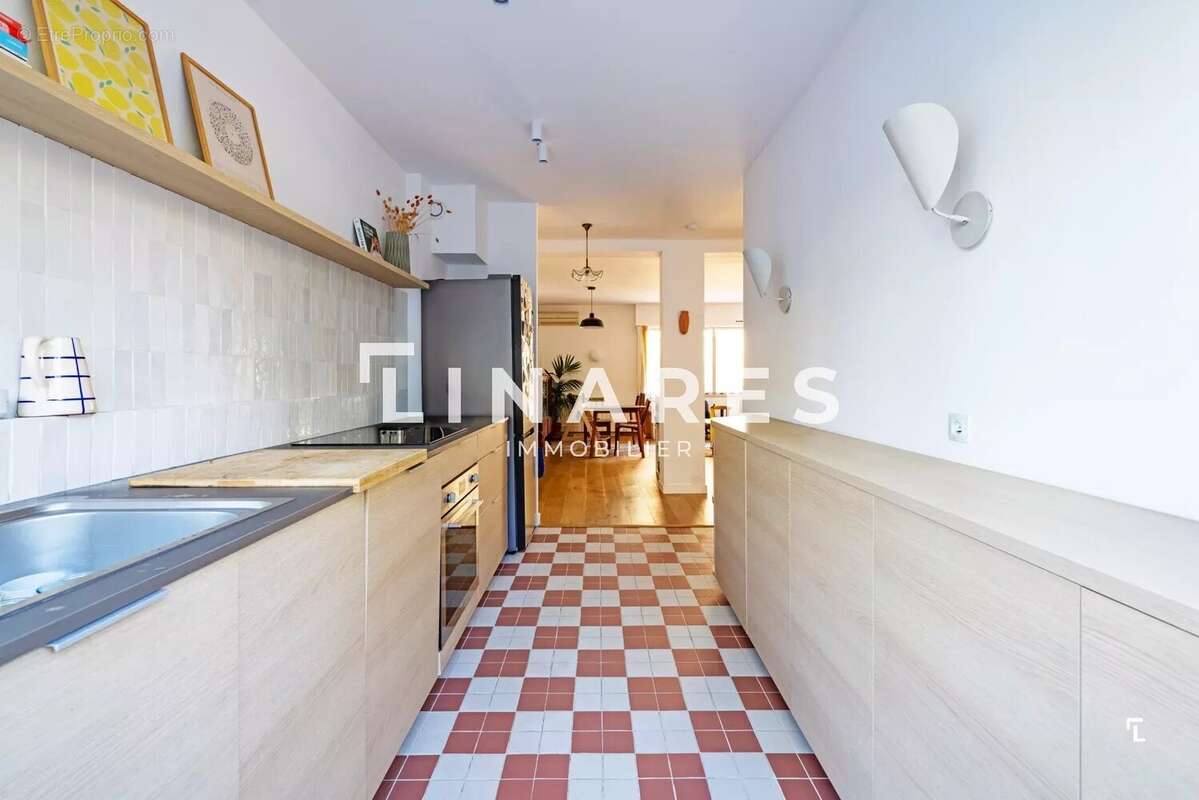 Appartement à MARSEILLE-7E