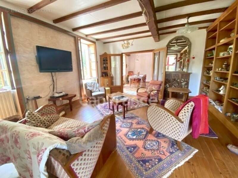 Maison à BORDS