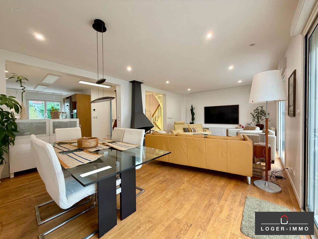 Maison à LE PERREUX-SUR-MARNE