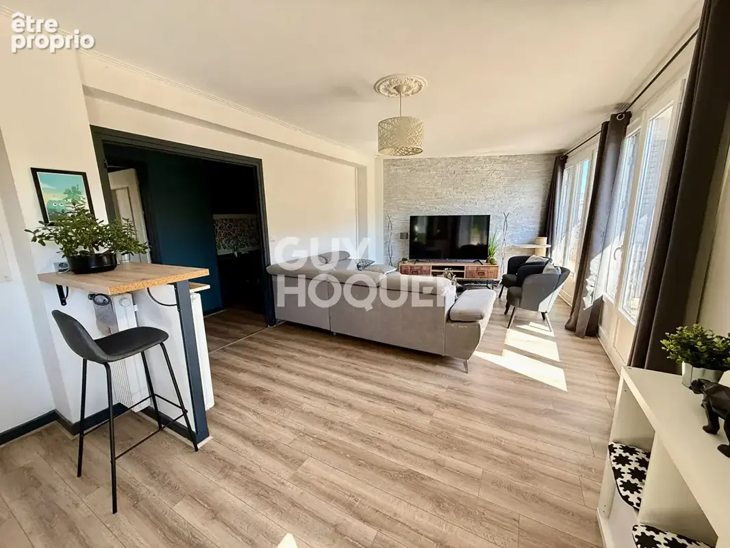 CHAMALIERES - Appartement T3, 73 m3, garage et balcon - photo 5