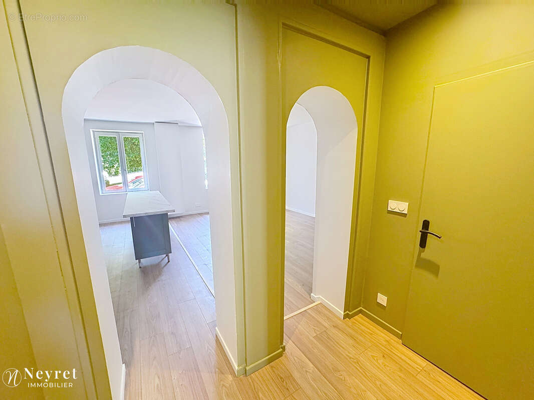 Appartement à SAINT-ETIENNE