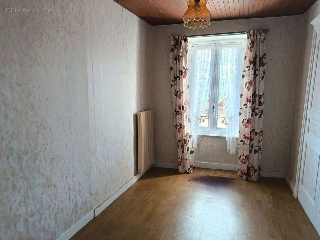 Maison à LE BROC