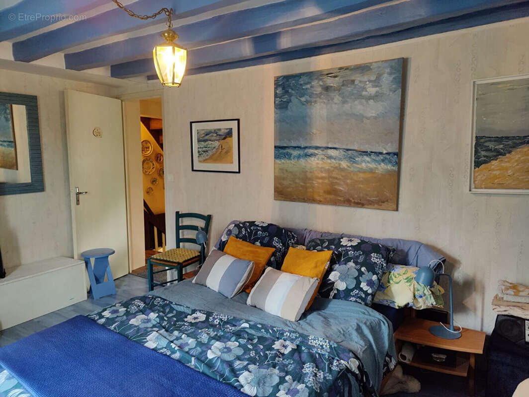 Maison à MONTREUIL-L&#039;ARGILLE