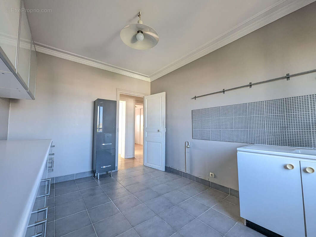 Appartement à FONTENAY-SOUS-BOIS