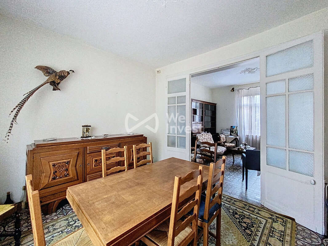 Maison à AULNOYE-AYMERIES