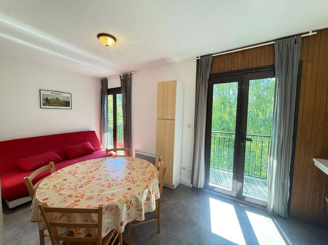  - Maison à PRADES