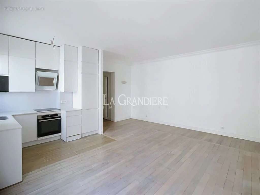 Paris 16 - Ranelagh - 4ème étage - 3 pièces - 2 chambres - 65 m2 - photo 5