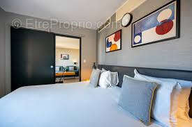 Appartement à MARSEILLE-1E