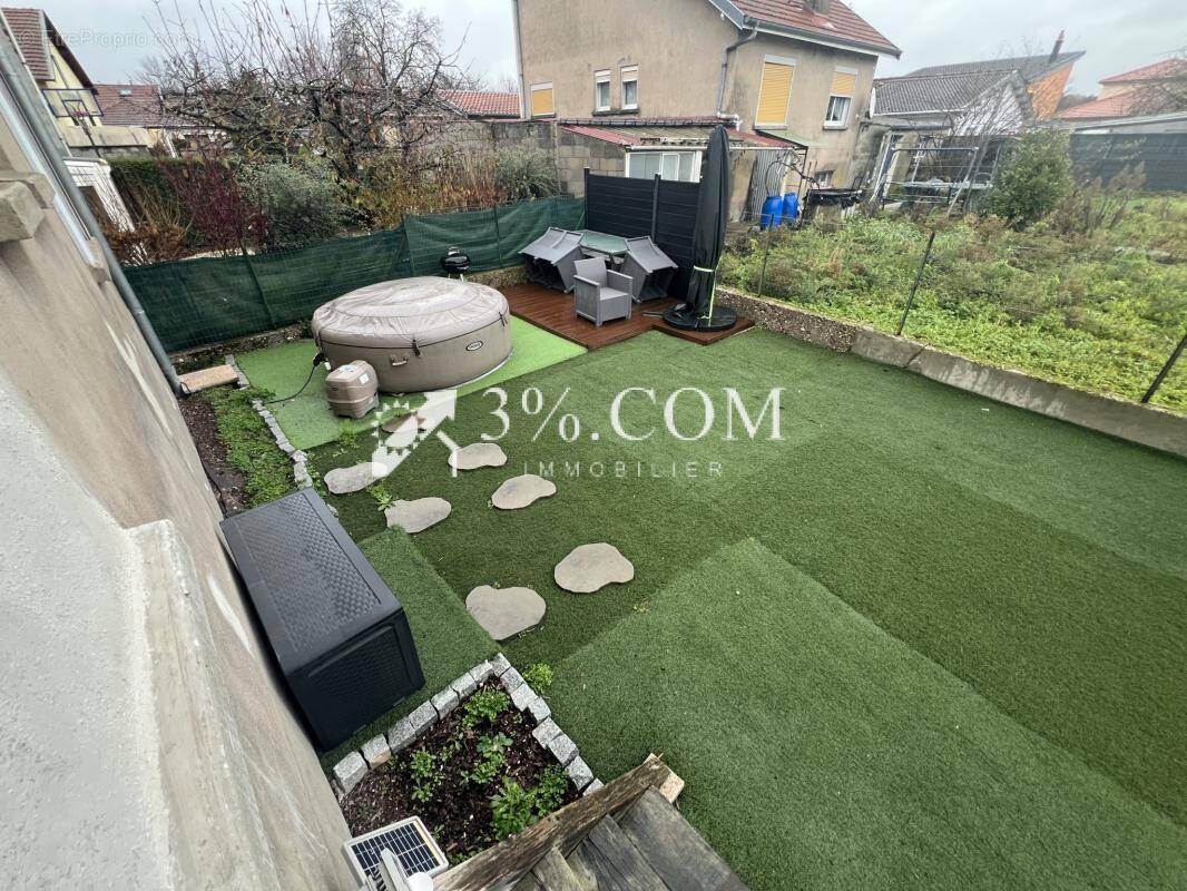 Maison à ROSIERES-AUX-SALINES