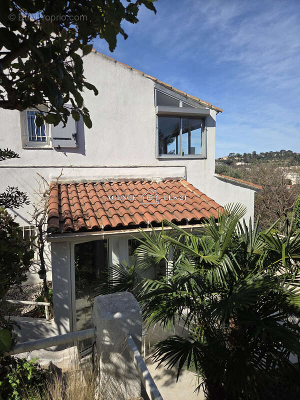 Les Caillols   Marseille 11e   Villa 6 pièces de 119 m2 avec vue dégagée - photo 17