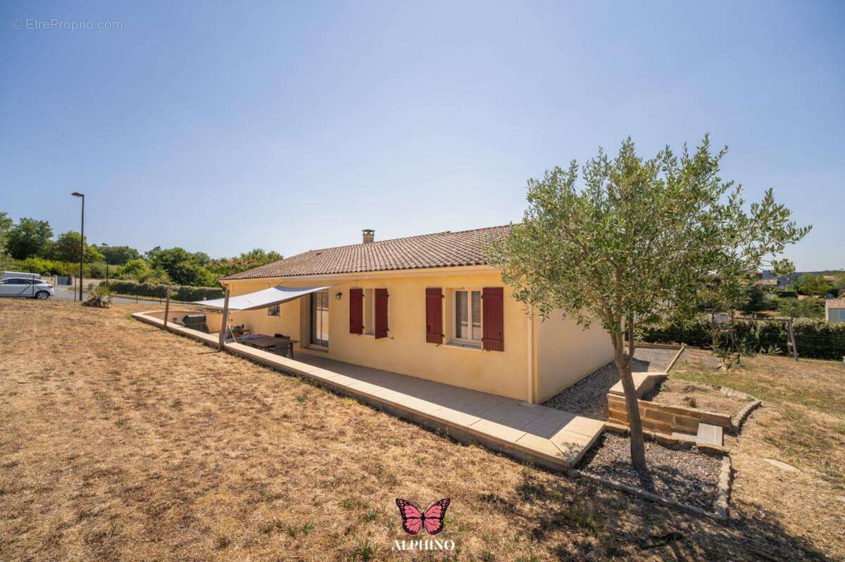 Maison 89 m² à Saint-Martial-De-Valette  - photo 8