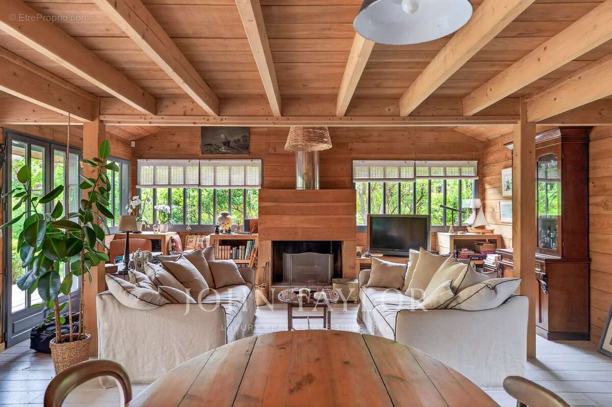 L'Herbe - superbe Villa bois Esprit cabane - John Taylor - photo 12