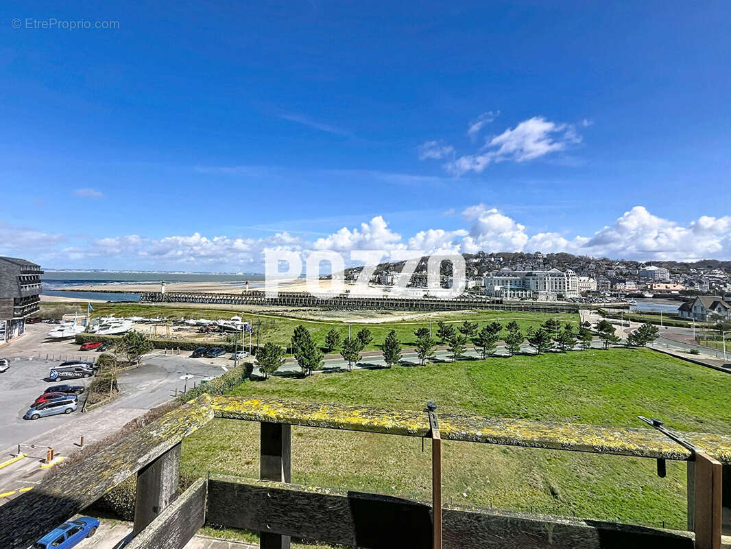 Appartement à DEAUVILLE