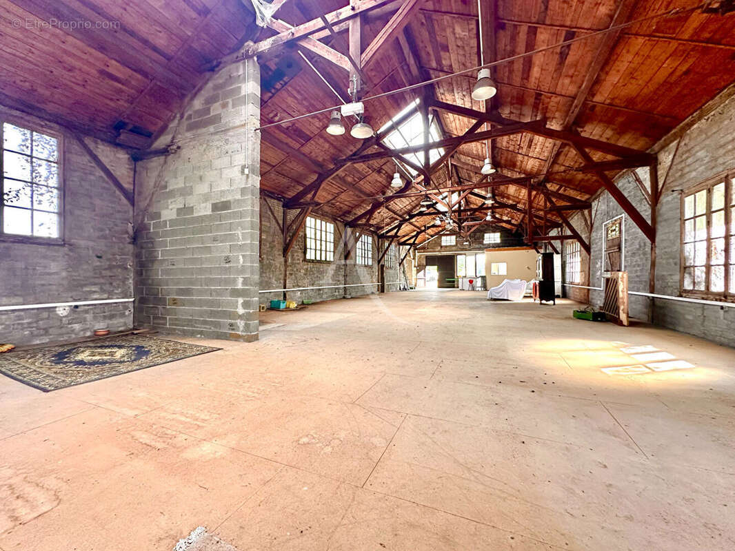 Opportunité rare ? ensemble immobilier unique avec plus de 700 m² de bâtis - photo 3