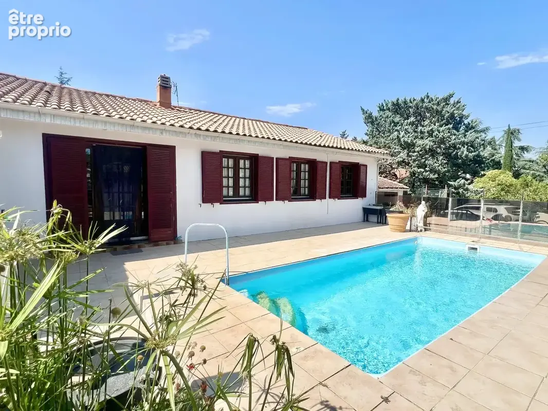 Maison ancienne sur 617 m² de terrain avec piscine - photo 1