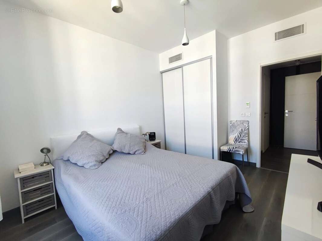 NICE CARRE D'OR - Appartement  3 pièces - Moderne - photo 3