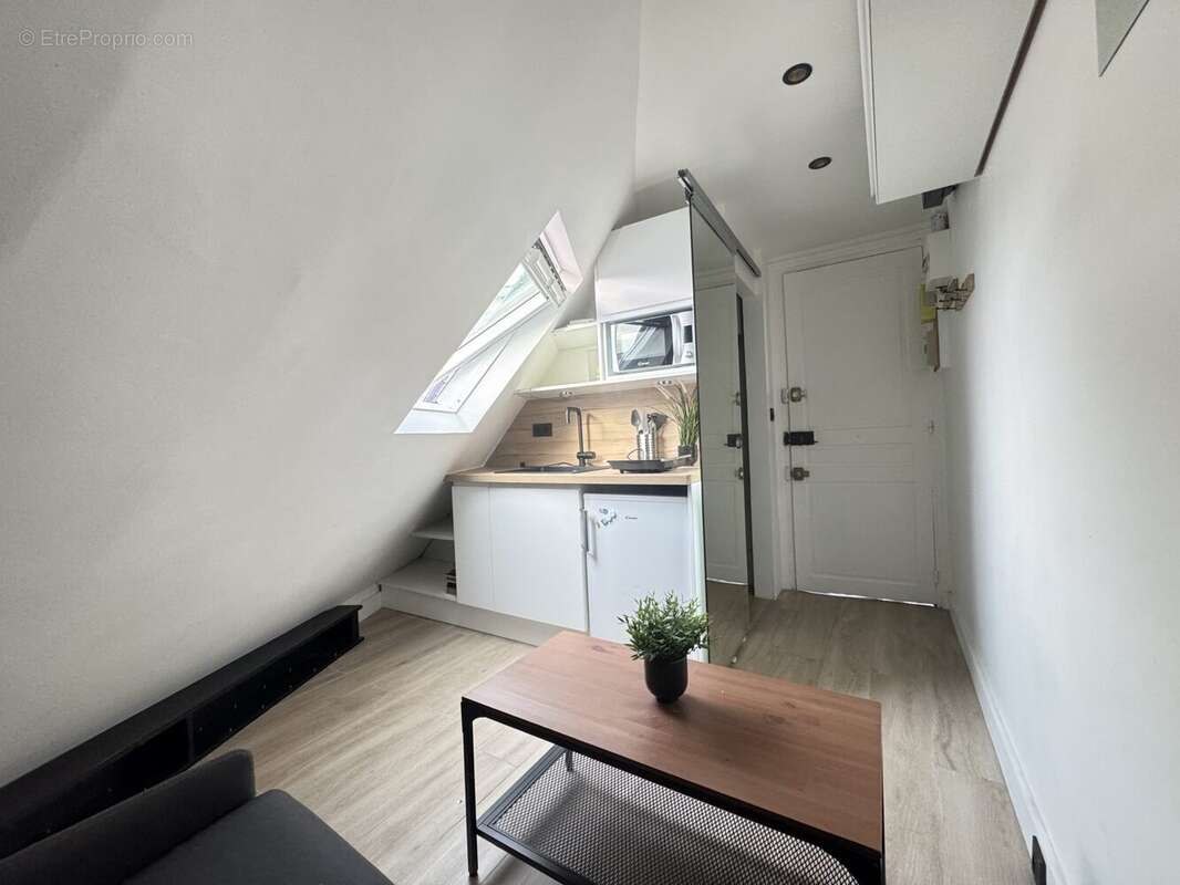 Appartement à PARIS-8E