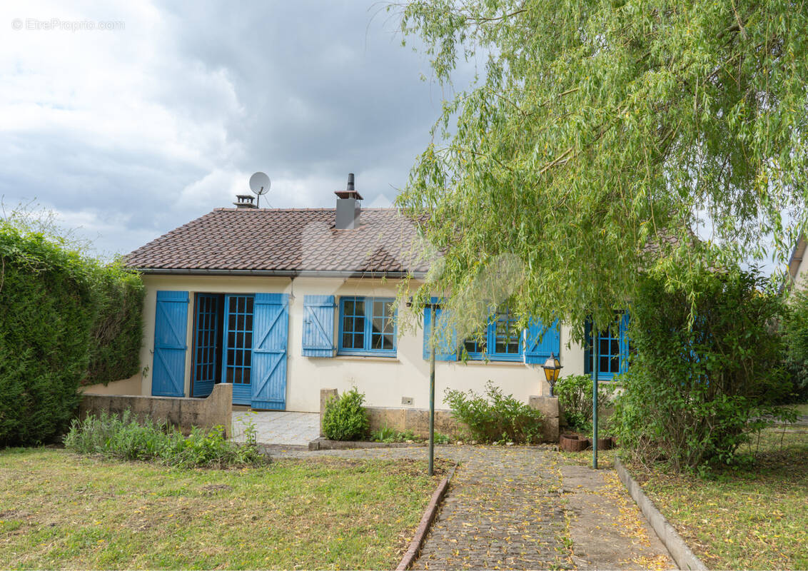 Maison à LONGLAVILLE