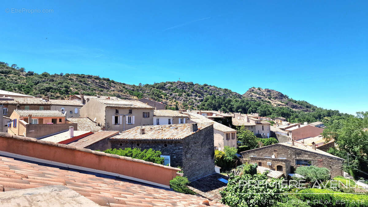Maison à LA GARDE-FREINET