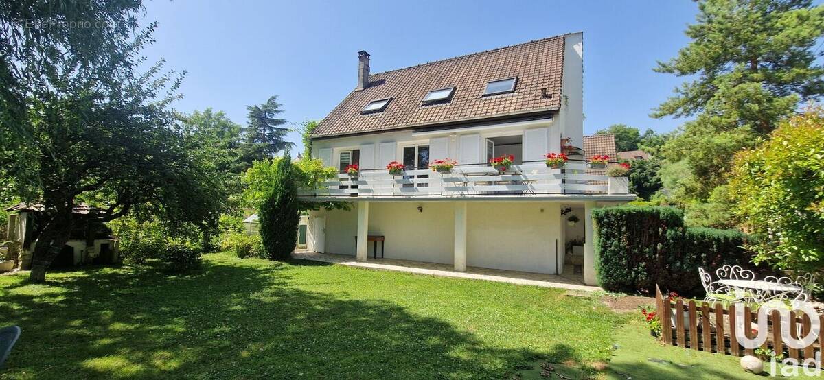 Photo 1 - Maison à BEYNES