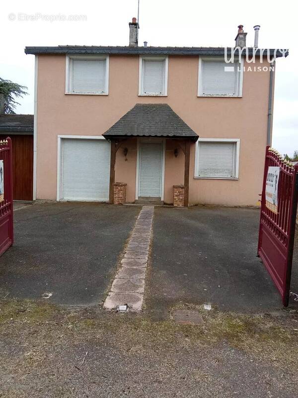 Maison à LES TOUCHES