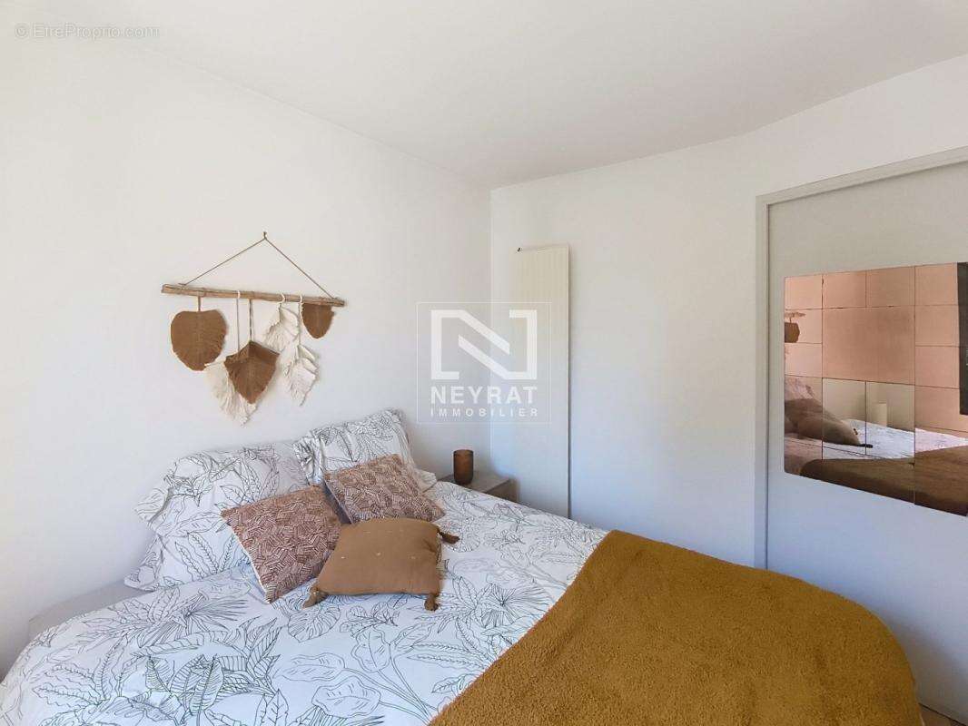 T2 + garage frejus - photo 9