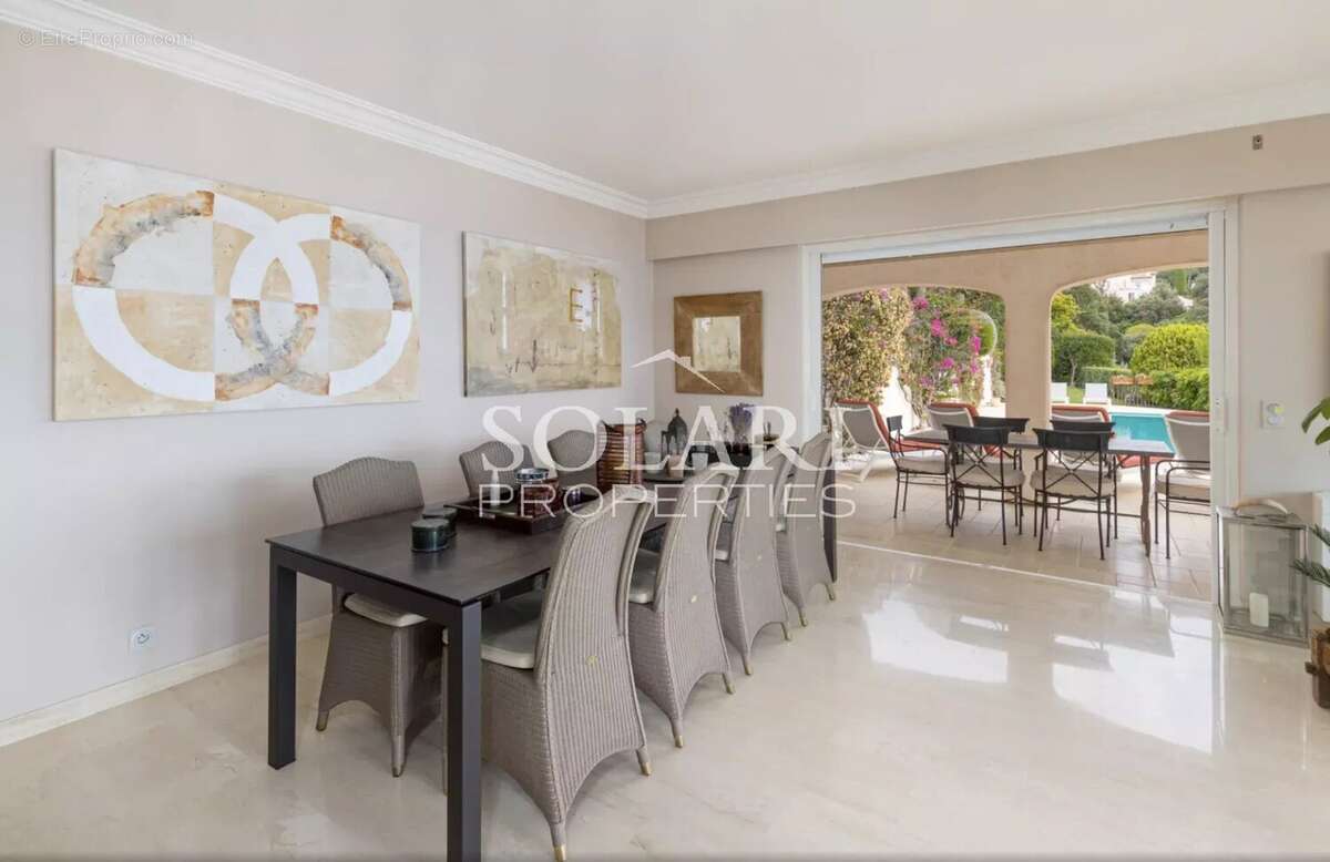 Maison à THEOULE-SUR-MER