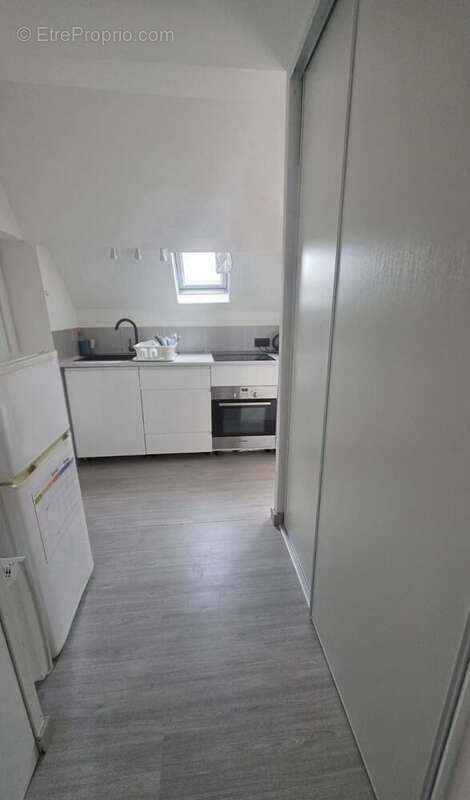 Appartement 30 m² à Saint-Etienne-De-Montluc  - photo 4