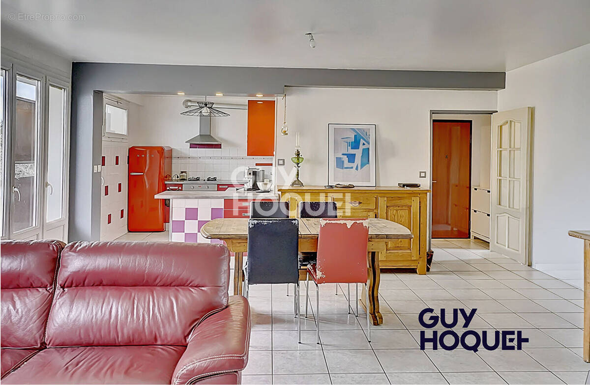 Appartement à SAINTE-FOY-LES-LYON