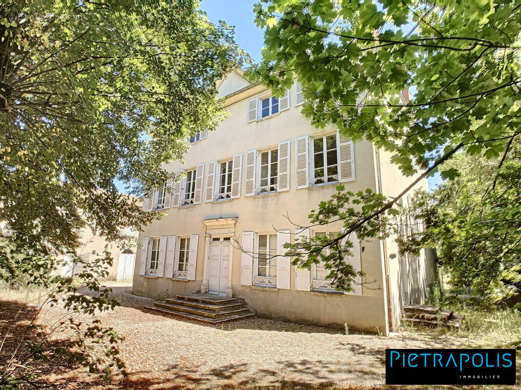 Appartement à SAINT-GEORGES-DE-RENEINS