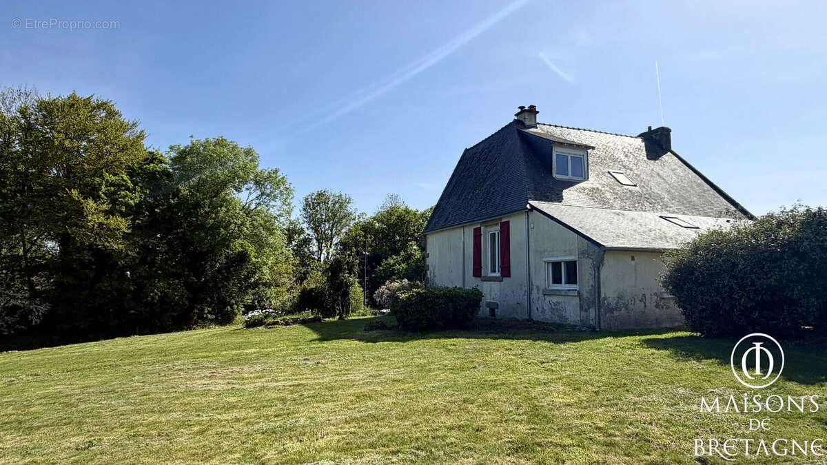 Maison à PONT-AVEN