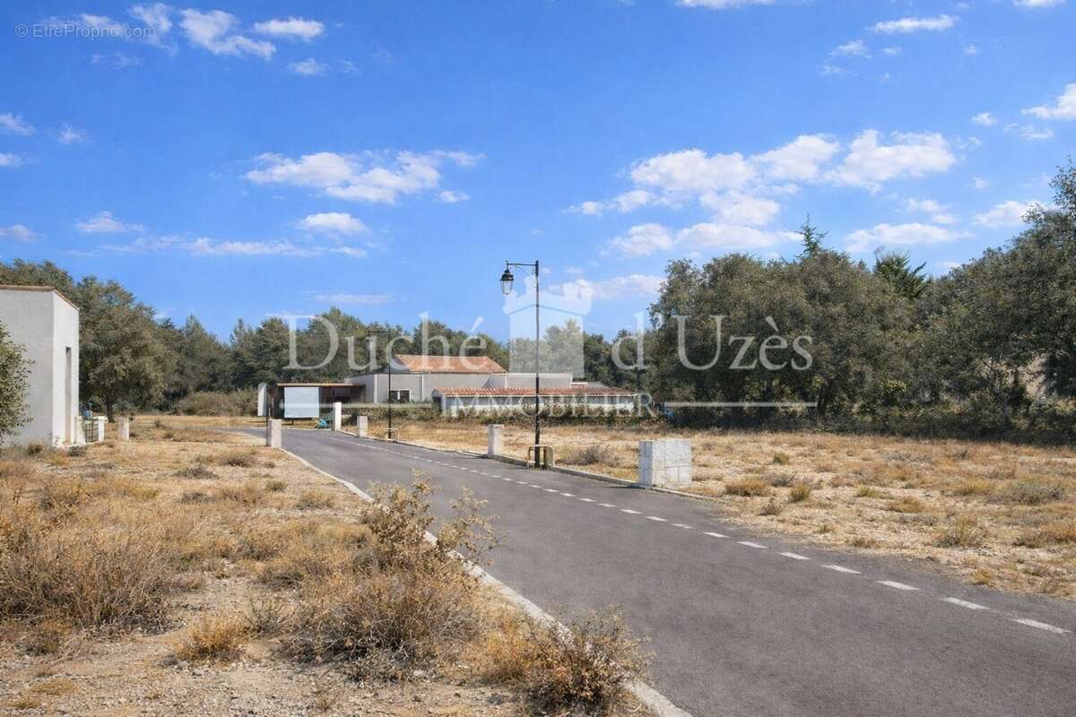 Photo 2 - Terrain à UZES