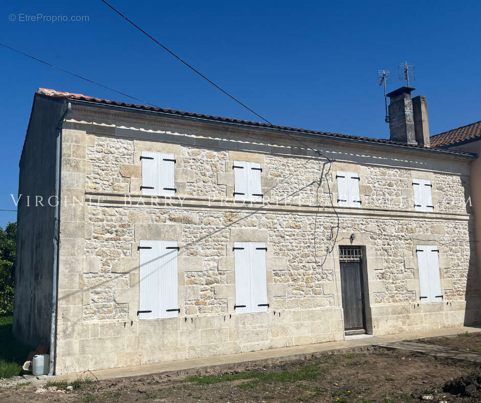 Maison à BORDS