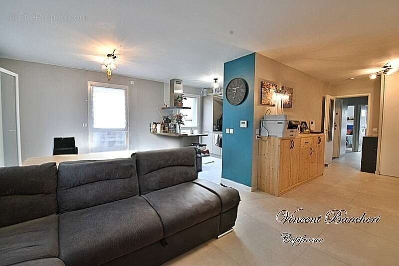 Appartement à REIGNIER