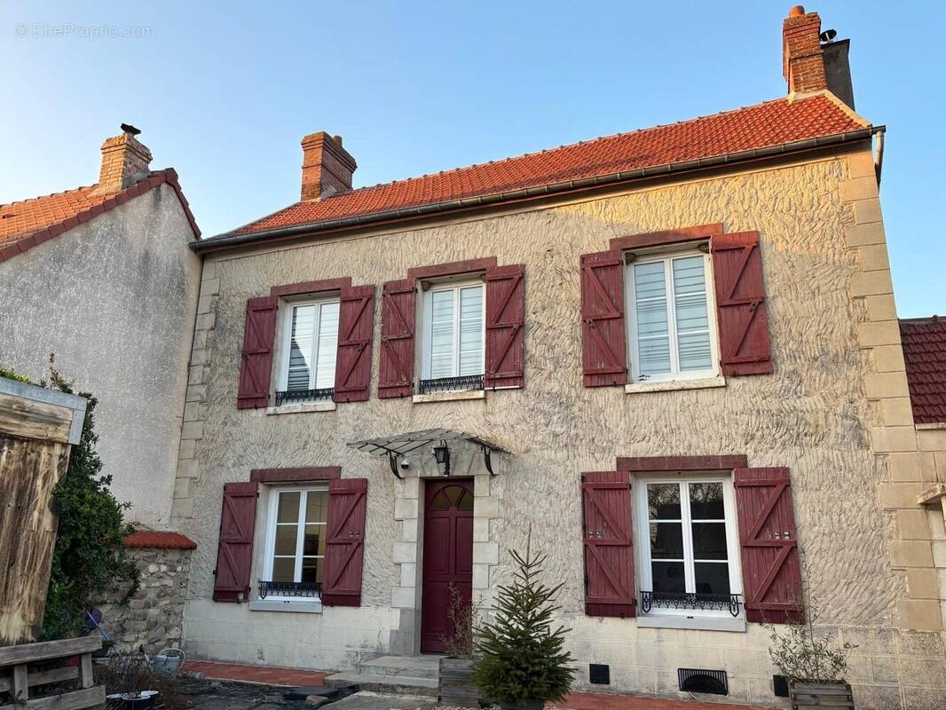 Maison à CREPY-EN-VALOIS