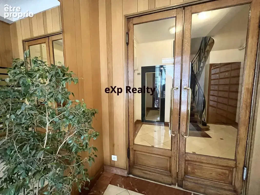 Appartement 34 m² à Paris-15e  - photo 2