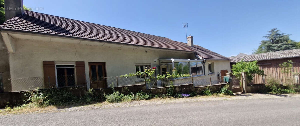 Maison 114 m² à Labergement-Les-Seurre  - photo 2