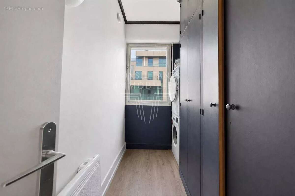 Appartement à NEUILLY-SUR-SEINE