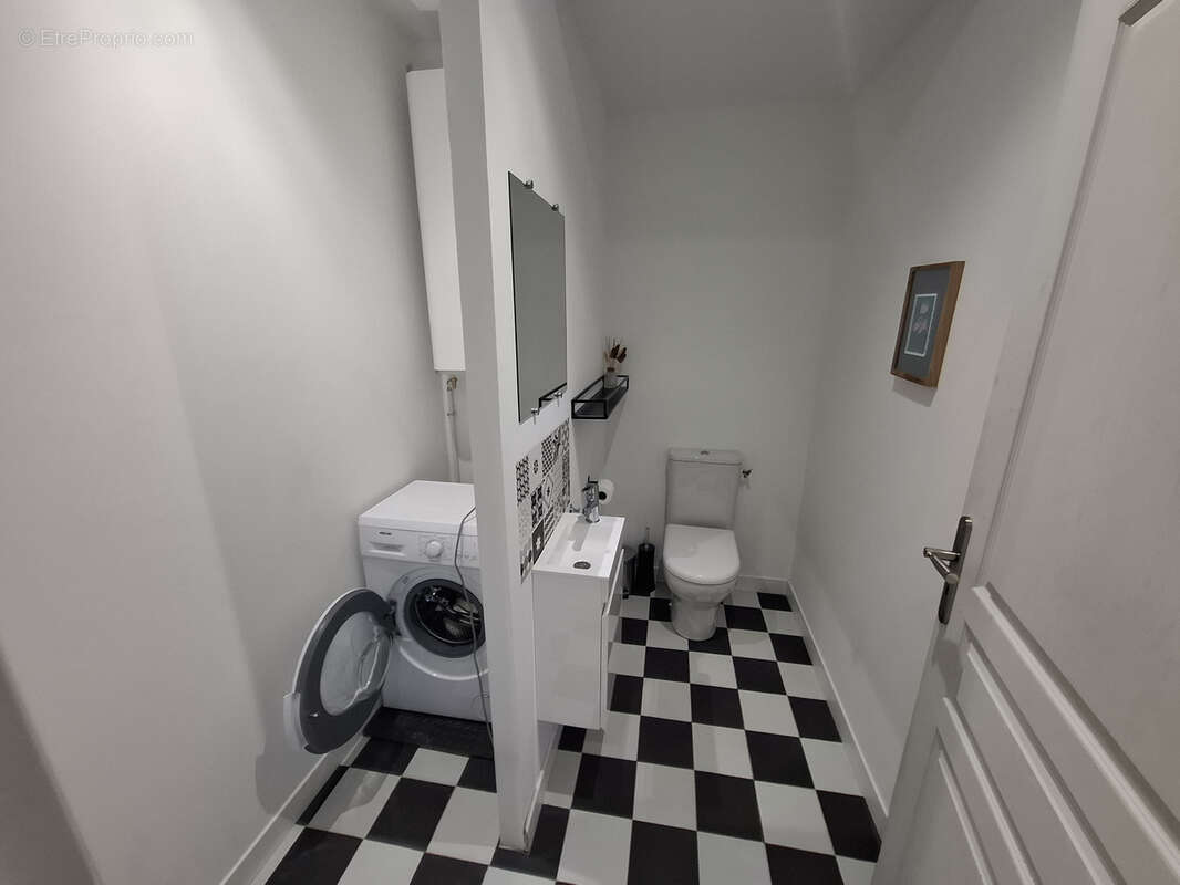 Appartement à FONTVIEILLE