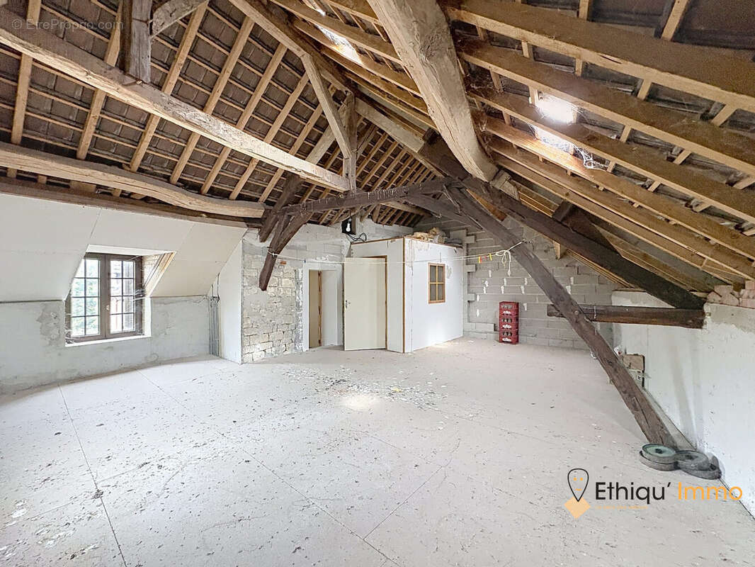 Maison 134 m² à Bertignolles  - photo 9