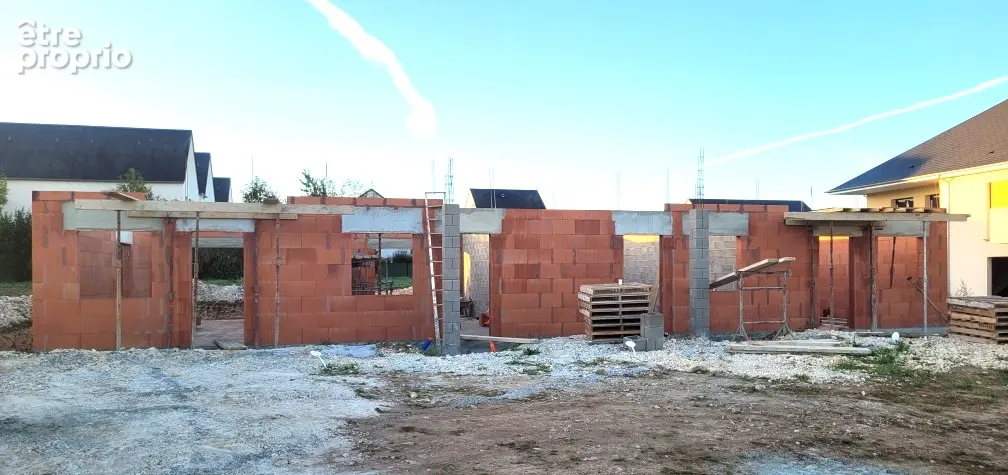 Maison  mitoyenne de 4 pièces offrant 78.20 m² habitables avec abri de jardin et terrain de 113m² - photo 3